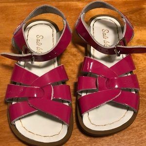 Salt Water shoes for little girl in size 10